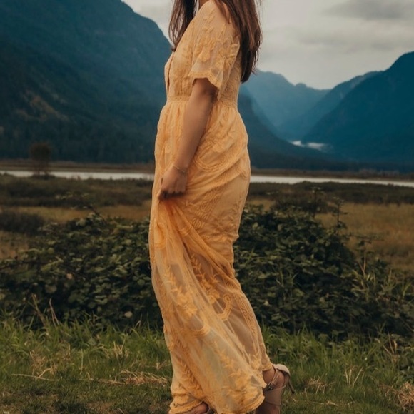 Mustard lace maxi open front deep V neck Bobo Bohemian dress - Picture 5 of 6